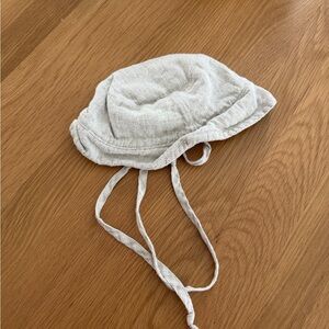 Briar baby linen bucket hat